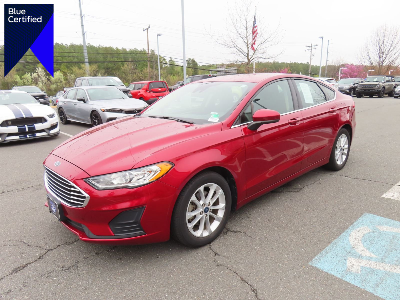 Certified 2019 Ford Fusion SE image 1