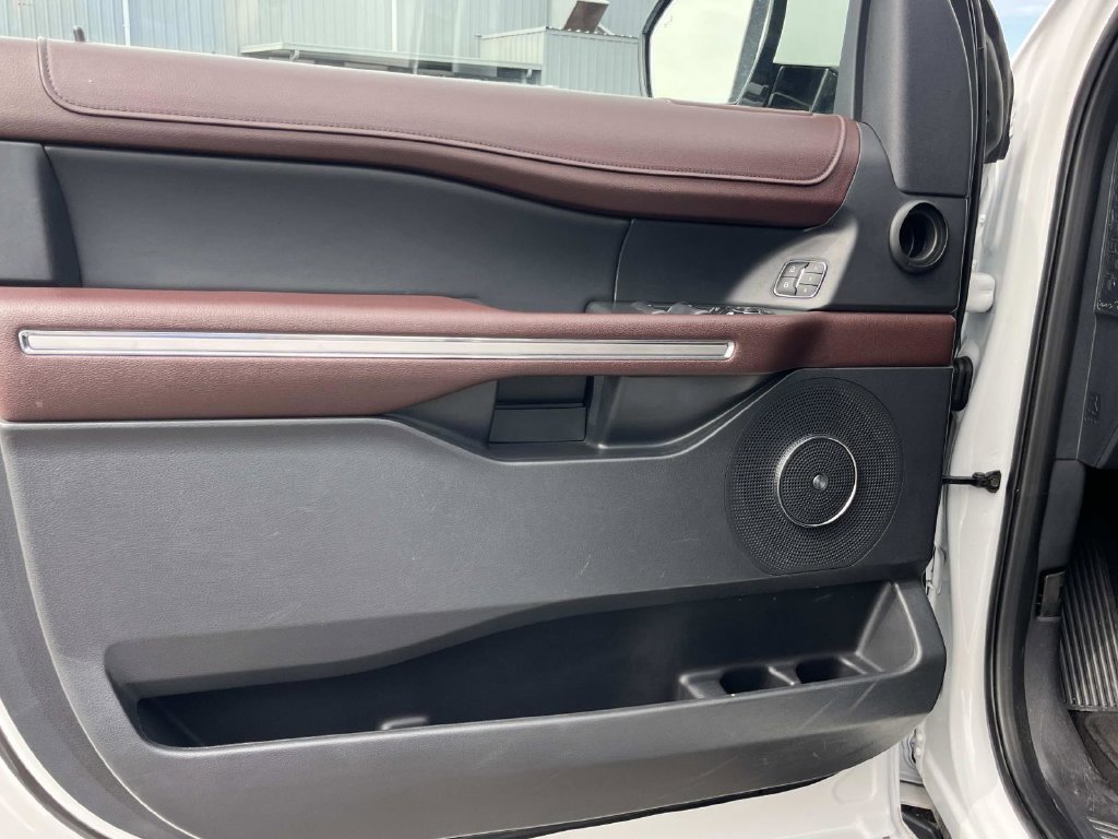Certified 2024 Ford Expedition Limited RWD image 31