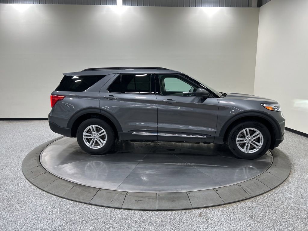 Certified 2024 Ford Explorer XLT w/ Class IV Trailer Tow Package image 6