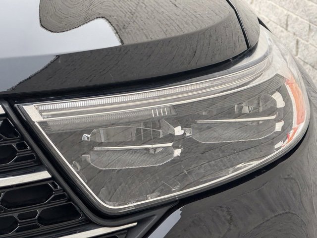 Certified 2021 Ford Explorer XLT w/ Equipment Group 202A image 9