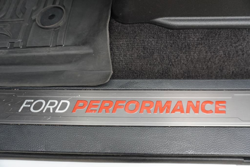 Certified 2022 Ford F150 Raptor w/ Equipment Group 801A High AWD/4WD image 39