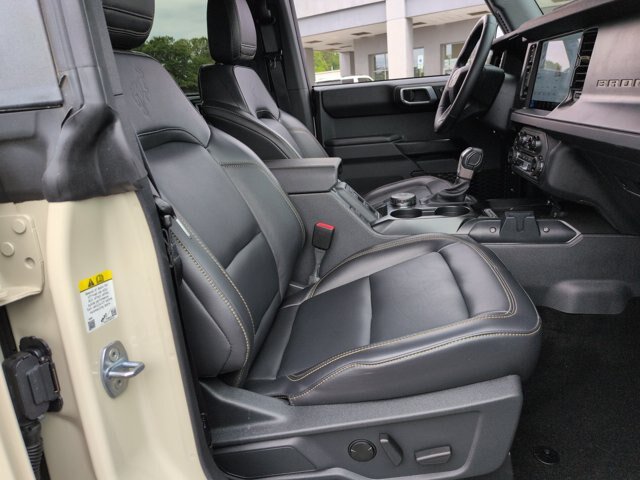 Certified 2025 Ford Bronco Badlands AWD/4WD image 34