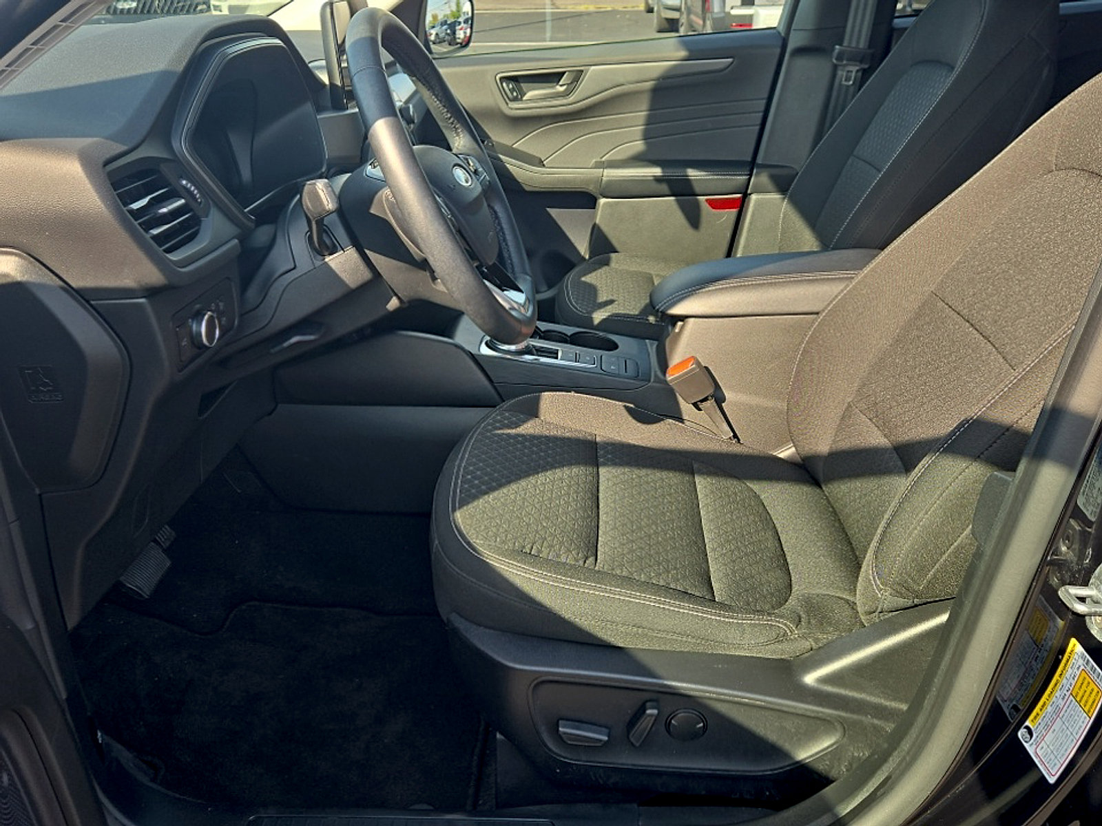 Certified 2024 Ford Escape Active AWD/4WD image 11