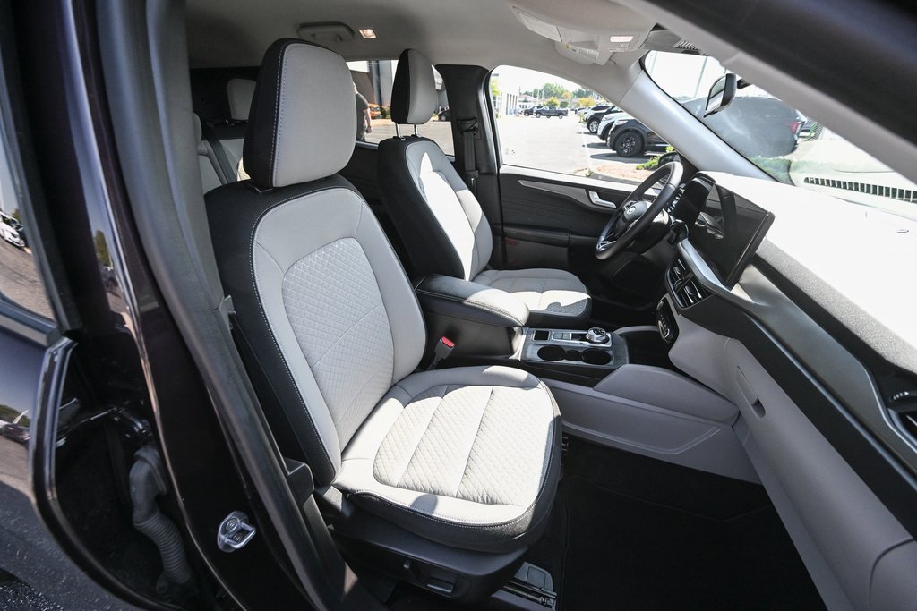 Certified 2023 Ford Escape Active w/ Tech Pack #2 image 25