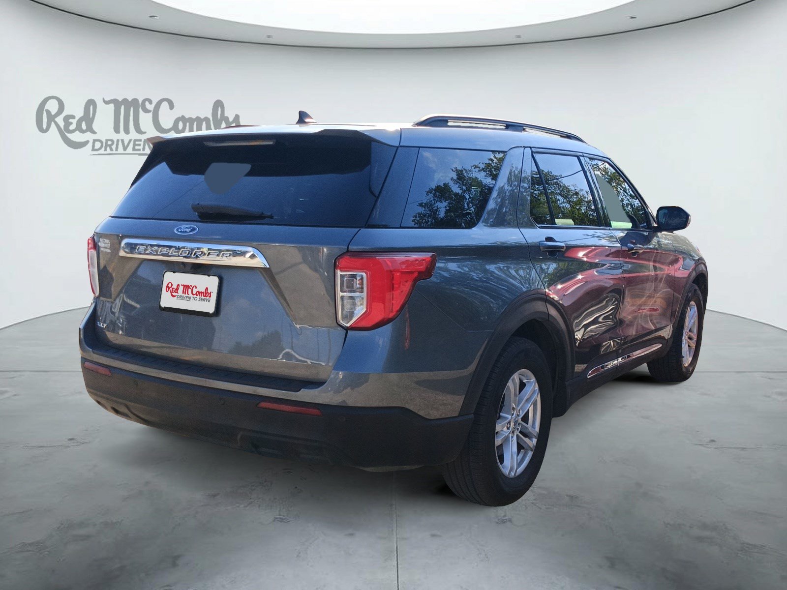 Certified 2023 Ford Explorer XLT RWD image 3