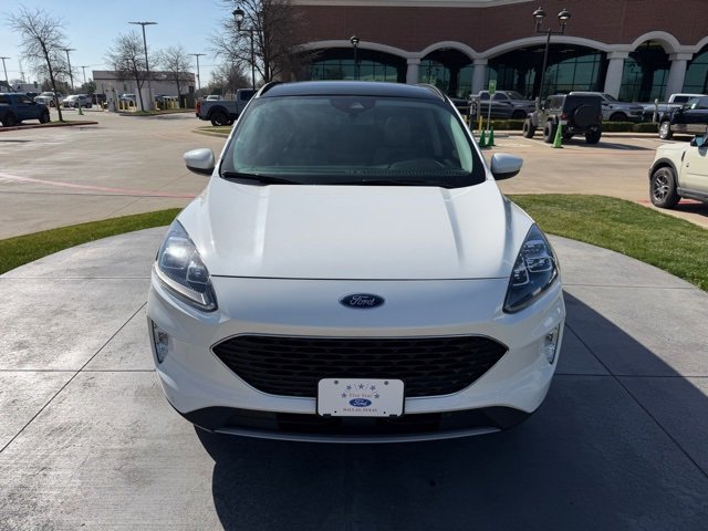 Certified 2022 Ford Escape Titanium w/ Class II Trailer Tow Package image 5