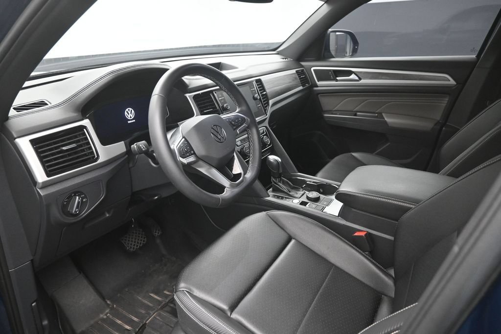 Used 2023 Volkswagen Atlas Cross Sport SE AWD/4WD image 19