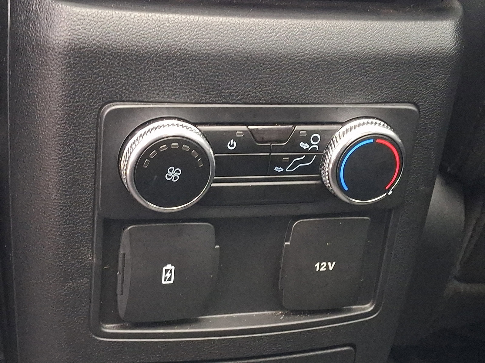 Certified 2023 Ford Explorer XLT w/ Equipment Group 202A image 13