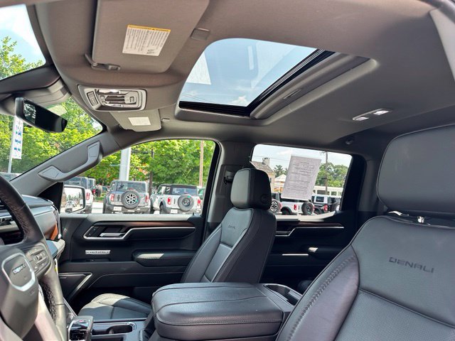 Used 2025 GMC Sierra 1500 Denali w/ Denali Reserve Package AWD/4WD image 40
