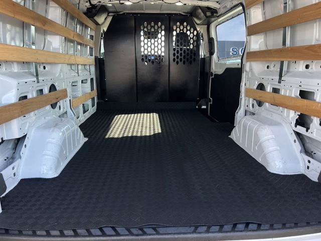 Certified 2025 Ford Transit 250 Low Roof w/ Exterior Upgrade Package RWD image 17