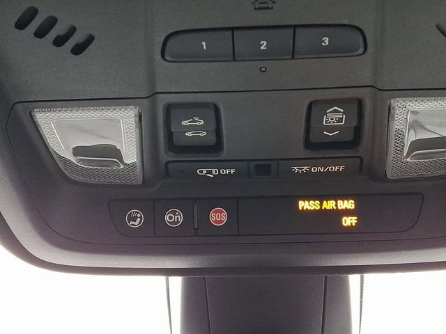 Used 2017 Cadillac XT5 Luxury w/ Driver Awareness Package image 30