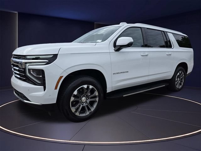 Used 2025 Chevrolet Suburban LT w/ Comfort Package RWD image 8
