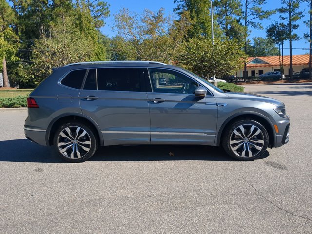 Used 2020 Volkswagen Tiguan SEL Premium R-Line w/ 3rd Row Seat Package AWD/4WD image 3