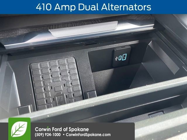 Certified 2025 Ford F450 Platinum w/ FX4 Off-Road Package image 40