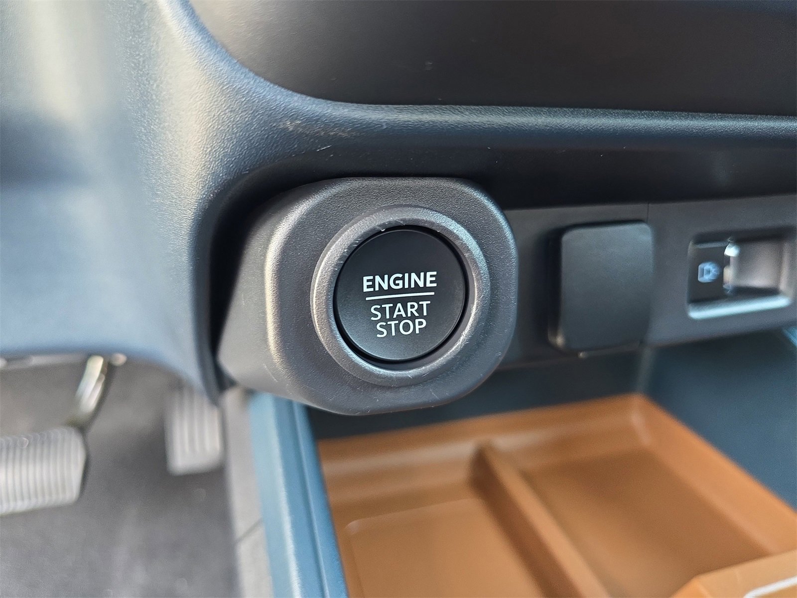 Certified 2024 Ford Maverick Lariat image 25