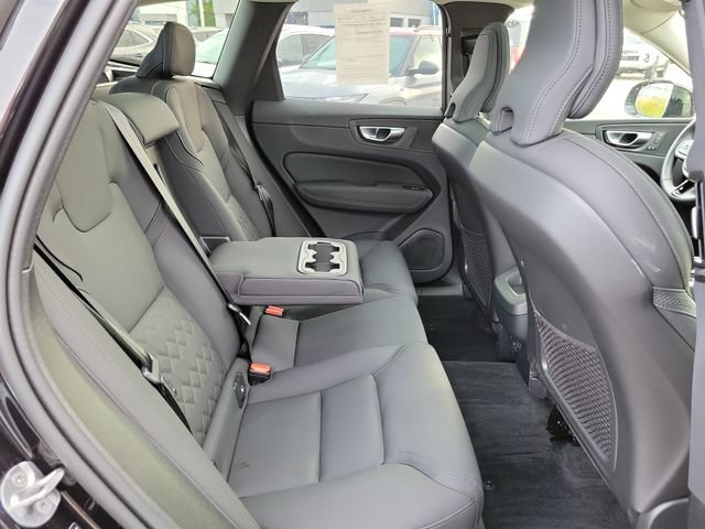Used 2026 Volvo XC60 B5 Plus w/ Protection Package Premier AWD/4WD image 24