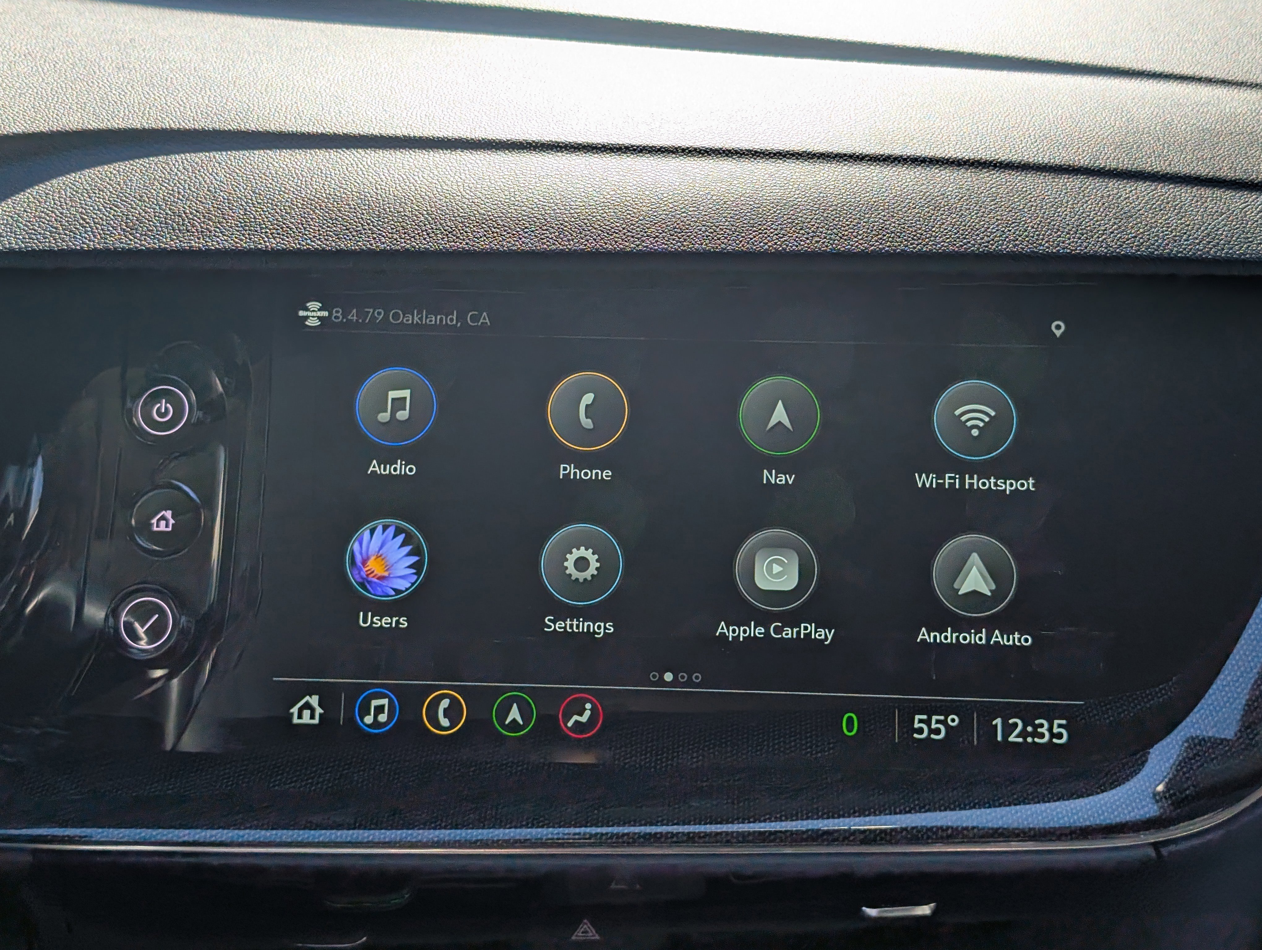 Used 2022 Buick Envision Essence w/ Technology Package I image 30