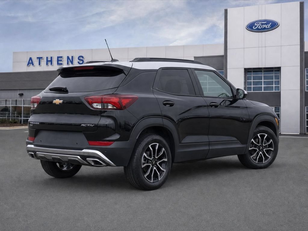 Used 2021 Chevrolet TrailBlazer ACTIV w/ Convenience Package AWD/4WD image 3