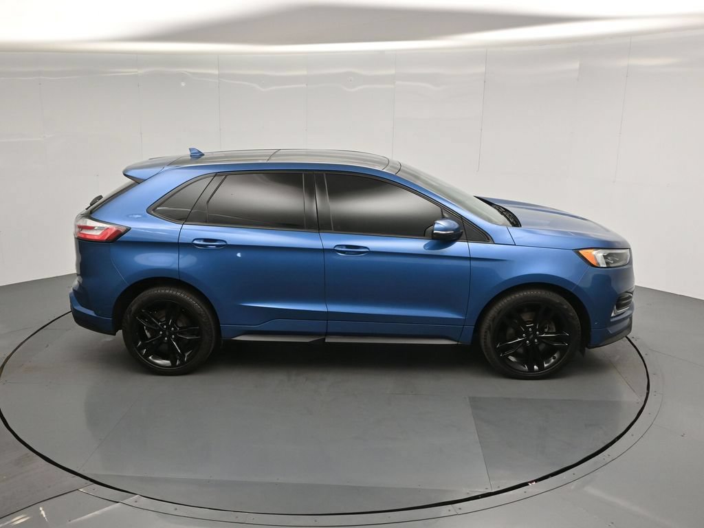 Certified 2019 Ford Edge ST w/ Equipment Group 401A AWD/4WD image 42