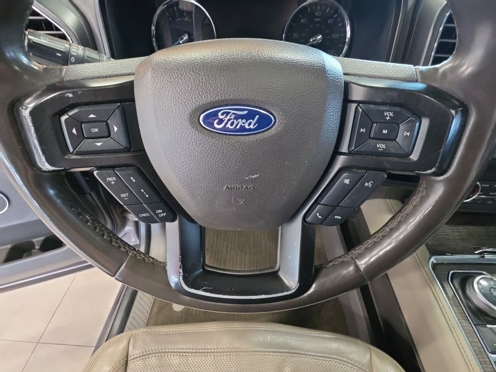 Certified 2019 Ford Expedition Limited w/ Equipment Group 301A AWD/4WD image 25