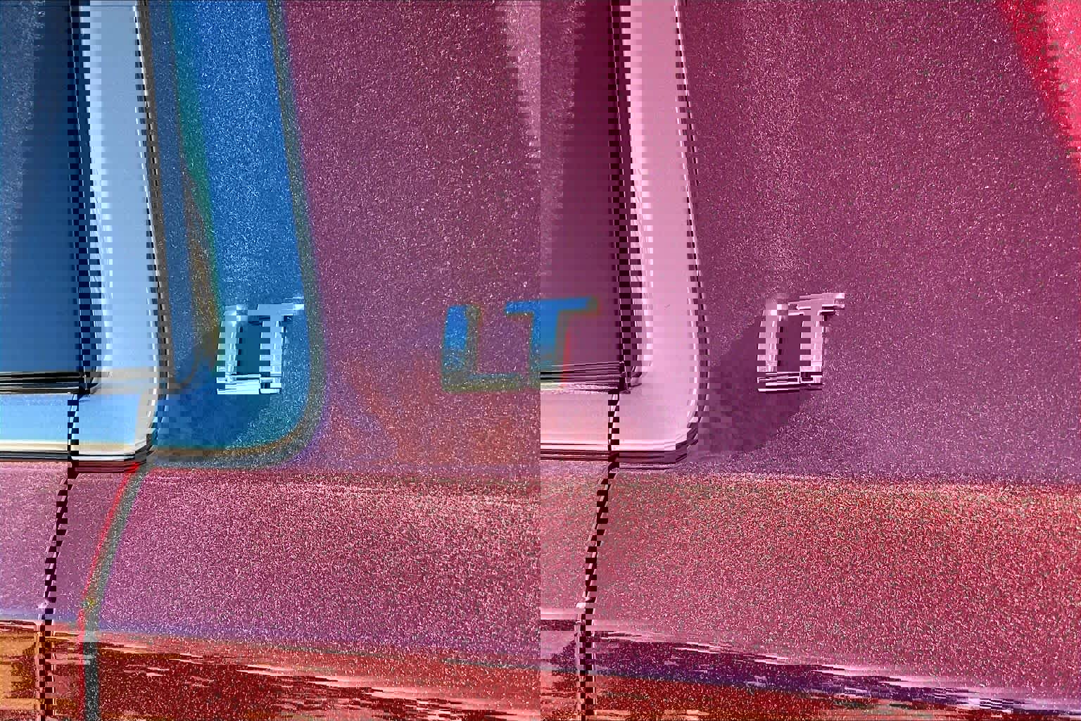 Used 2018 Chevrolet Tahoe LT image 11