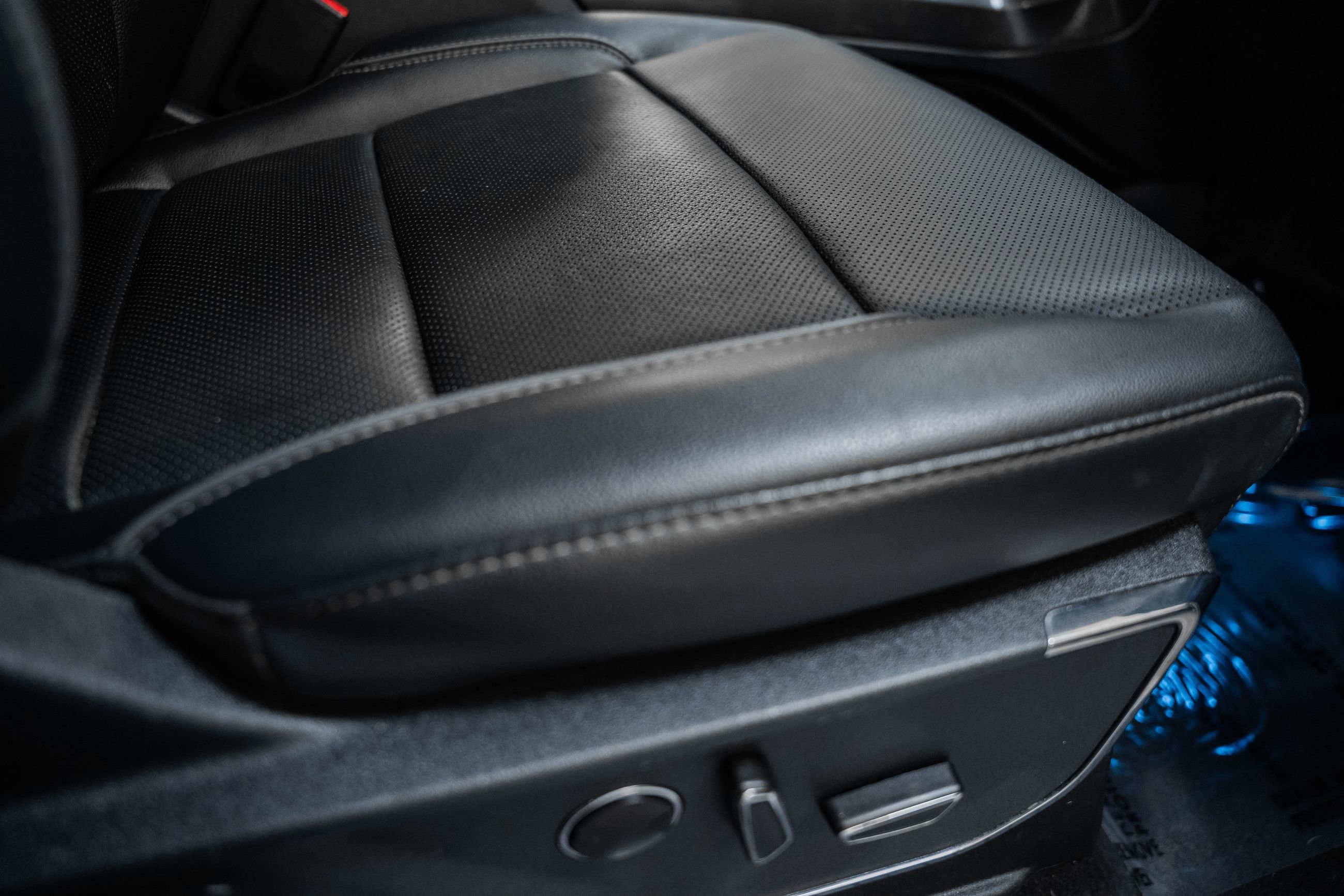 Certified 2023 Ford F150 Lariat w/ Equipment Group 502A High image 45