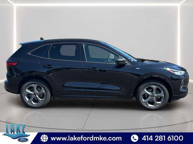 Certified 2023 Ford Escape ST-Line w/ Tech Pack #1 AWD/4WD image 8