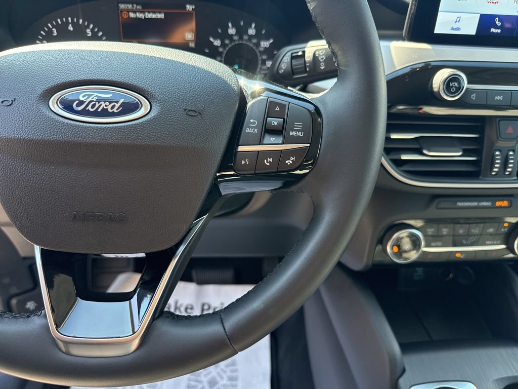 Certified 2022 Ford Escape SE w/ Cold Weather Package FWD image 17