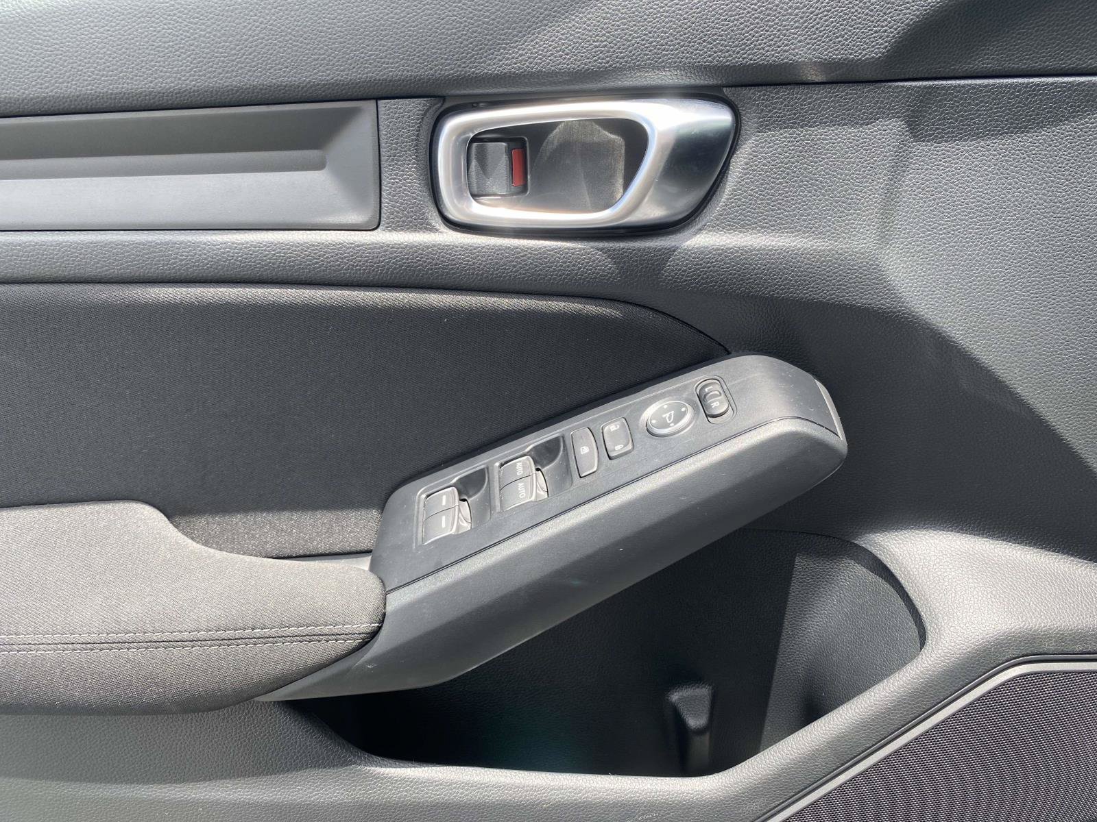 Used 2025 Honda Civic Sport image 16