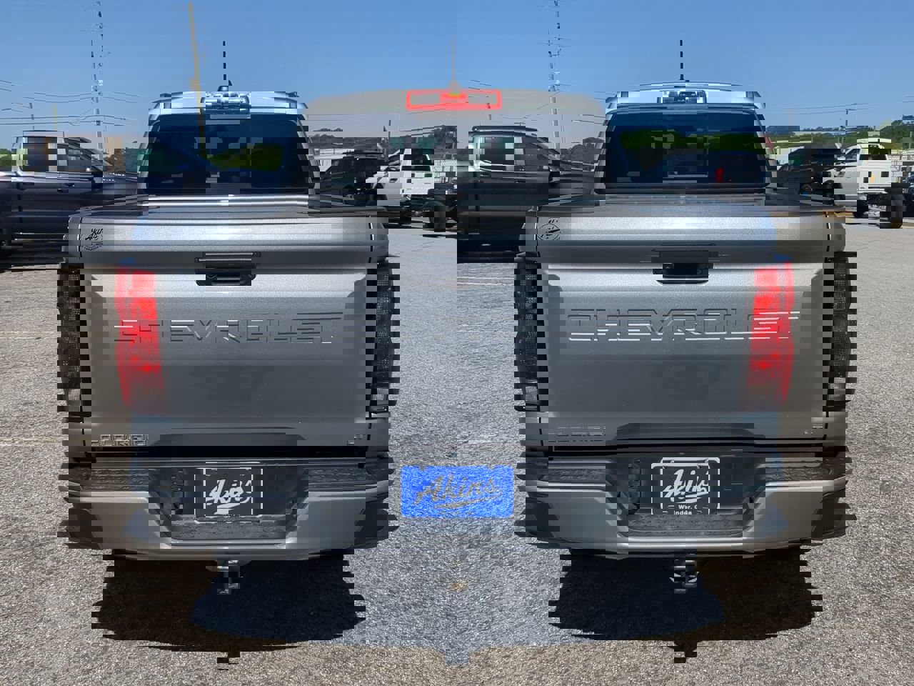 Used 2023 Chevrolet Colorado LT w/ LT Convenience Package II image 3