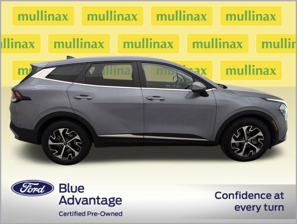 Used 2023 Kia Sportage EX image 6