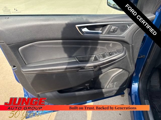 Certified 2024 Ford Edge Titanium AWD/4WD image 4