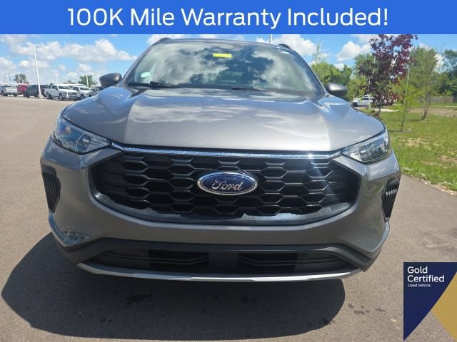 Certified 2025 Ford Escape ST-Line AWD/4WD image 4