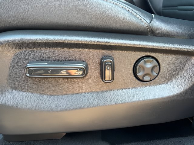 Used 2021 Honda CR-V Touring image 17