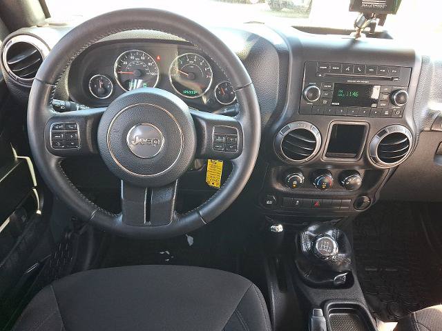 Used 2018 Jeep Wrangler Unlimited Sport w/ Connectivity Group AWD/4WD image 11