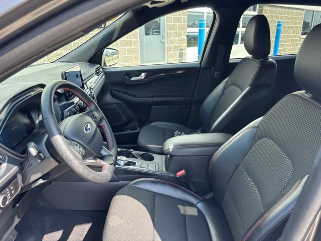 Certified 2026 Ford Escape ST-Line AWD/4WD image 13