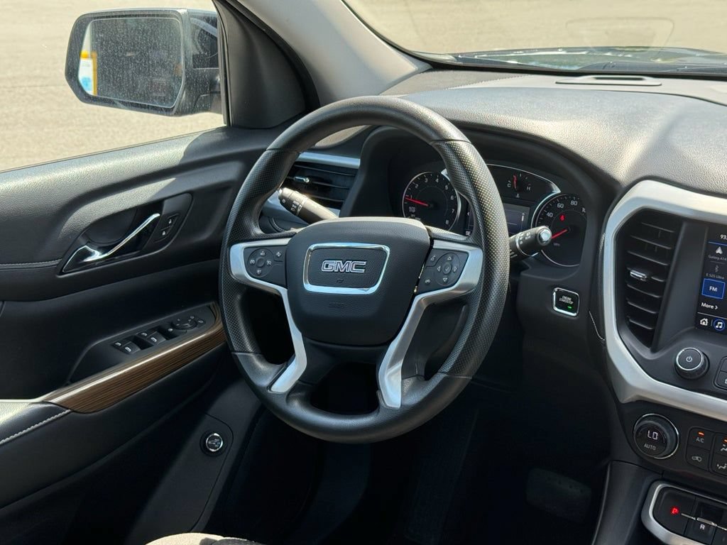 Used 2023 GMC Acadia SLE w/ Driver Convenience Package FWD image 21