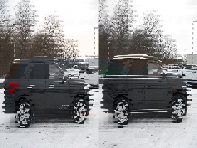 Certified 2022 Ford Expedition Platinum image 7