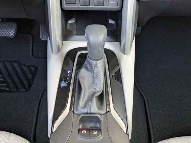 Used 2024 Toyota Corolla Cross LE w/ Moonroof Package image 17