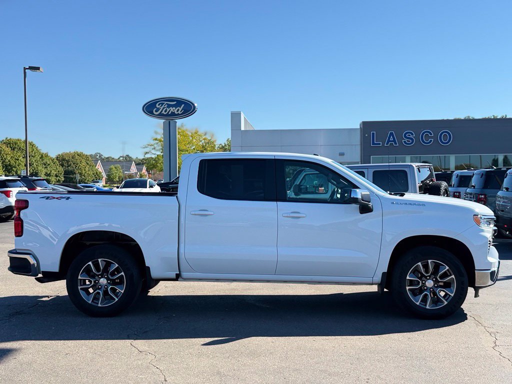 Used 2024 Chevrolet Silverado 1500 LT AWD/4WD image 23