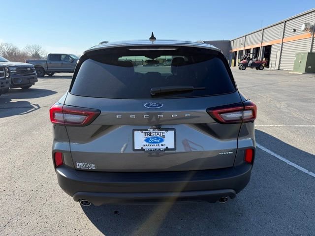 Certified 2025 Ford Escape ST-Line AWD/4WD image 4
