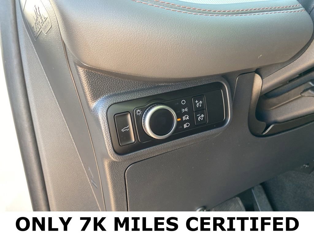 Certified 2025 Ford Explorer Active image 24