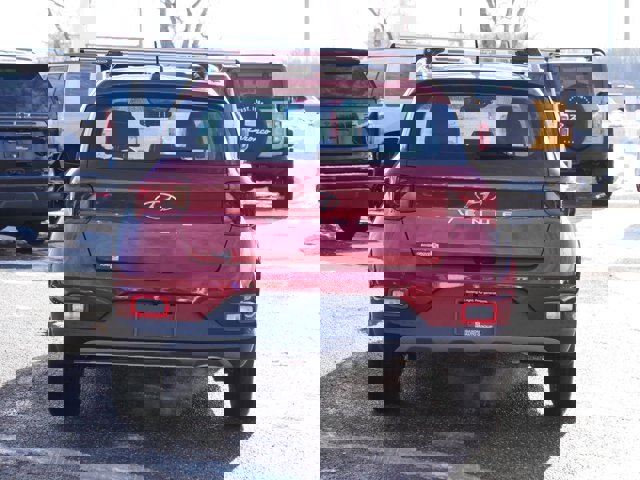 Used 2024 Hyundai Venue Limited image 4