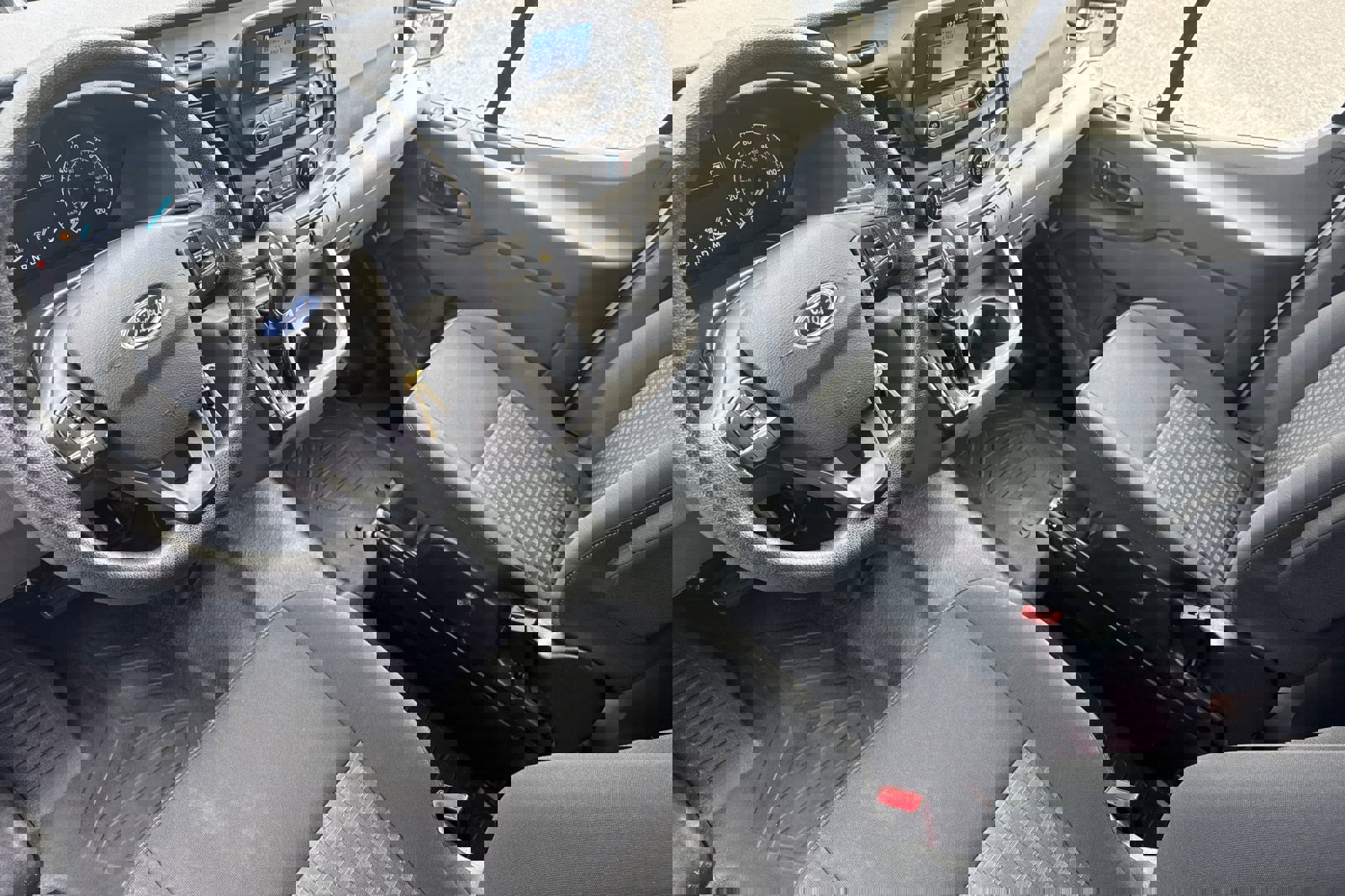 Certified 2023 Ford Transit 250 Low Roof w/ Exterior Upgrade Package image 15