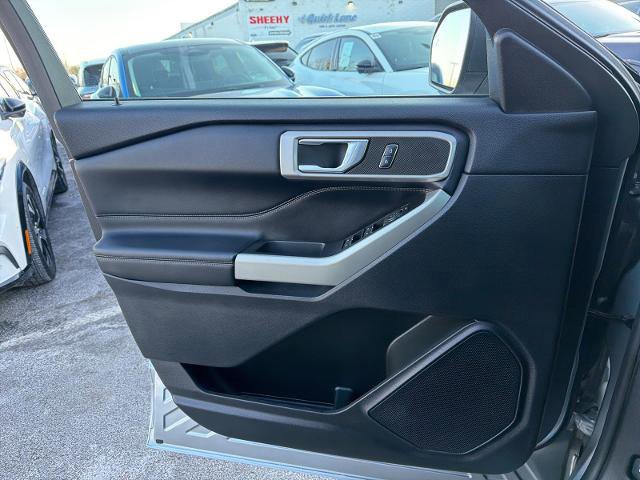 Certified 2022 Ford Explorer XLT w/ Equipment Group 202A image 24