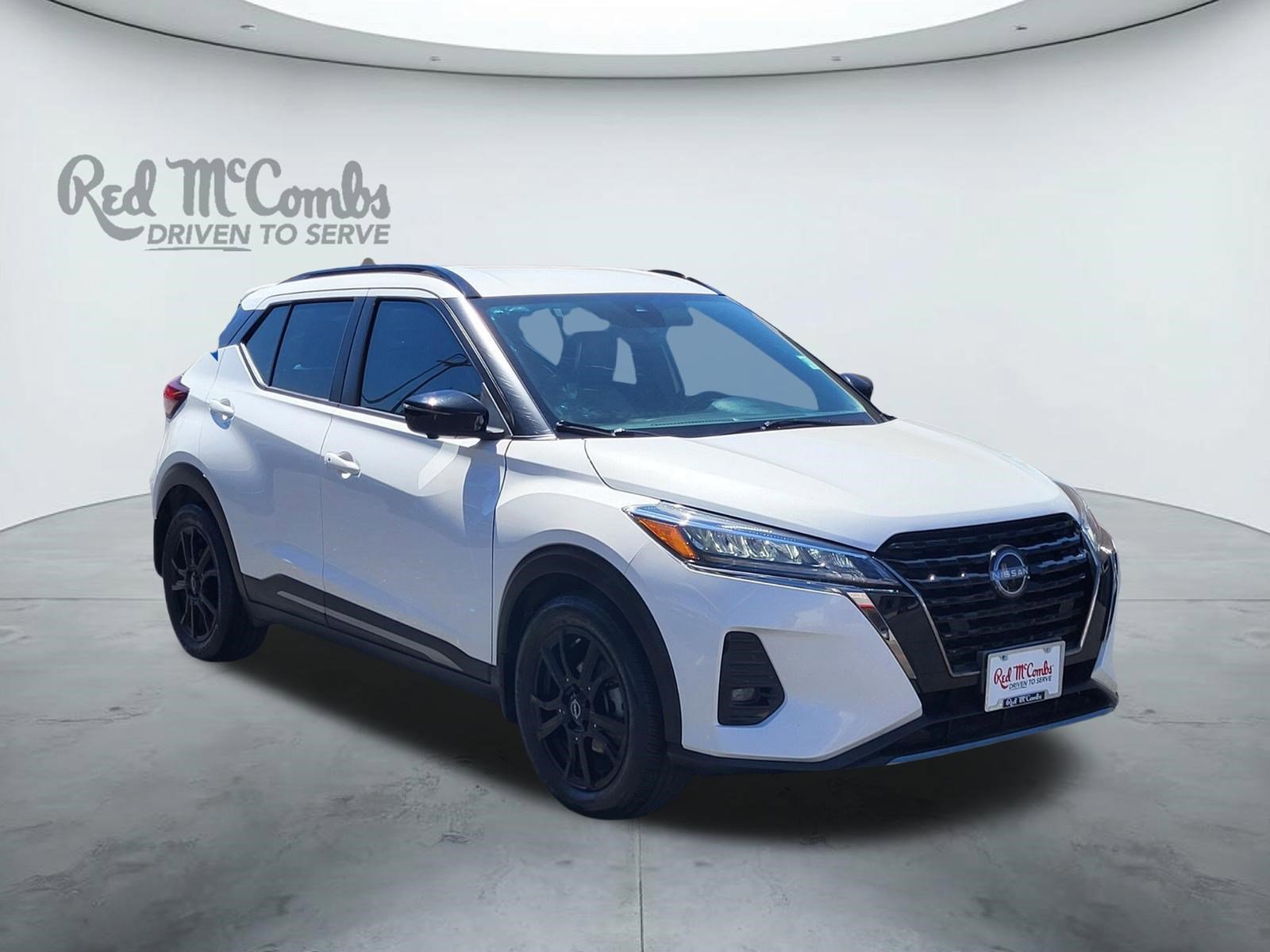 Used 2023 Nissan Kicks SR w/ SR Premium Package image 1