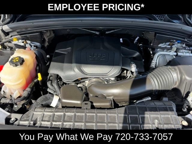 Used 2023 Jeep Grand Cherokee Summit AWD/4WD image 27