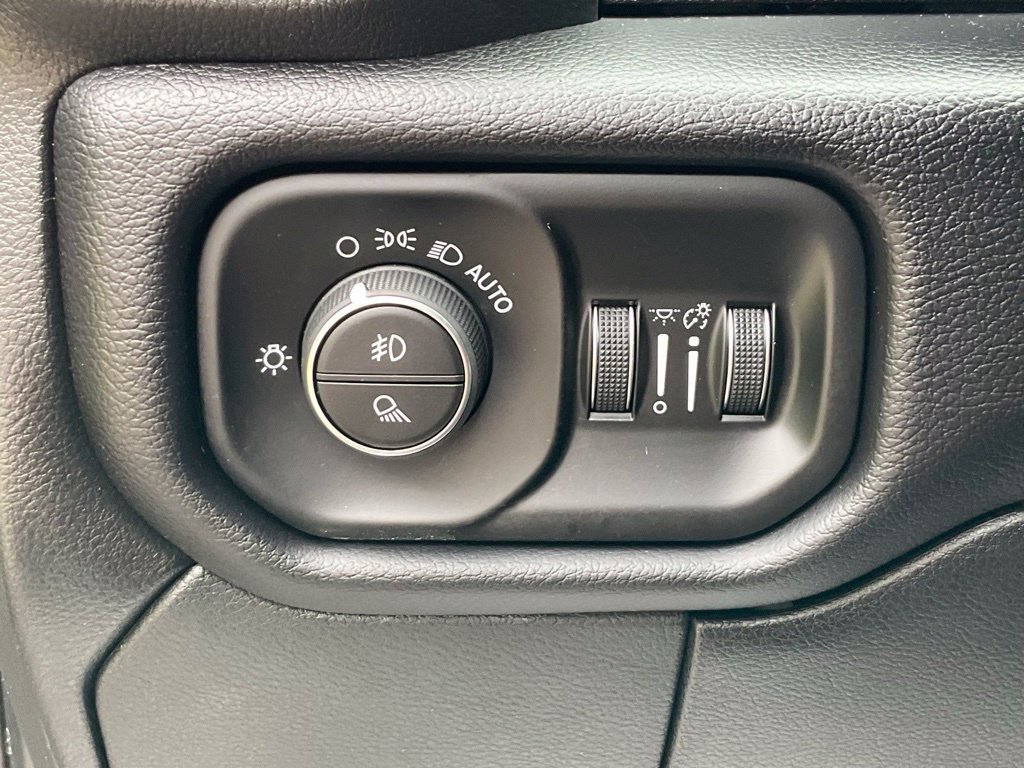 Used 2021 RAM 2500 Laramie AWD/4WD image 11