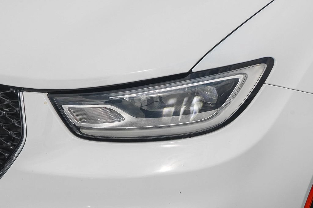 Used 2023 Chrysler Pacifica Touring-L FWD image 13