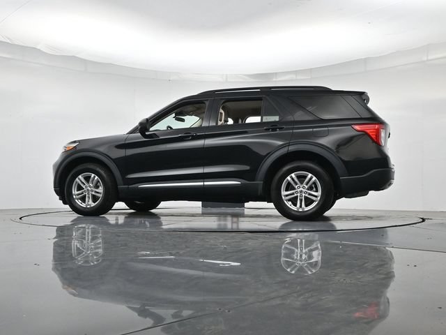 Certified 2023 Ford Explorer XLT w/ Equipment Group 202A AWD/4WD image 40